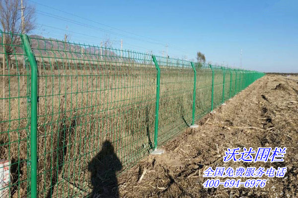 內(nèi)蒙古工業(yè)設(shè)計(jì)園光伏圍墻護(hù)欄網(wǎng)工程圖片2