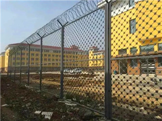 延吉世紀花園小區防攀爬圍墻護欄網圖片2 延吉世紀花園小區防攀爬圍墻護欄網圖片2