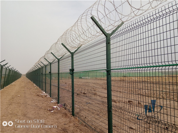 北京大興機場飛行區圍界鐵絲網圖片2 北京大興機場飛行區圍界鐵絲網圖片2