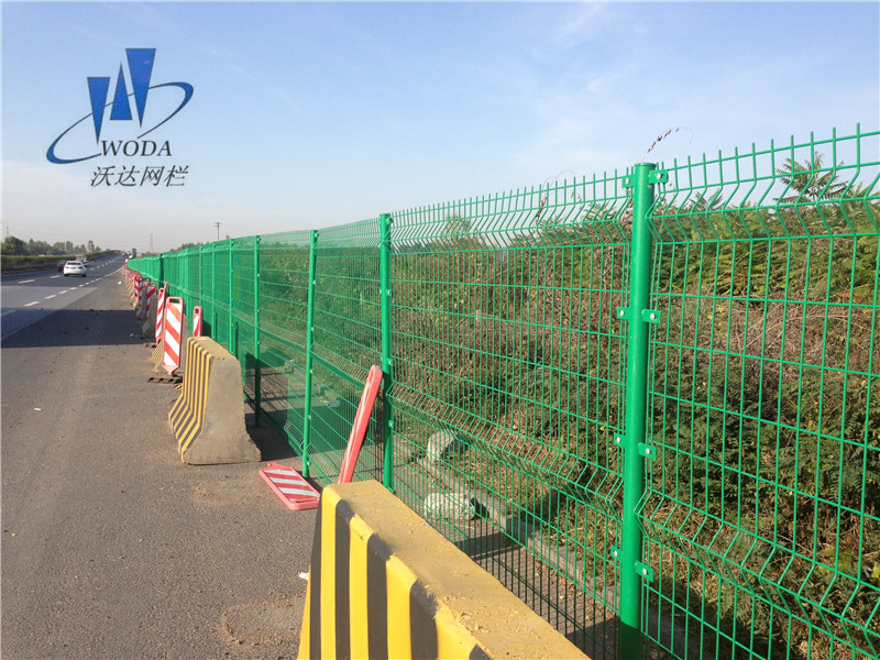 公路護(hù)欄網(wǎng) 公路護(hù)欄網(wǎng)