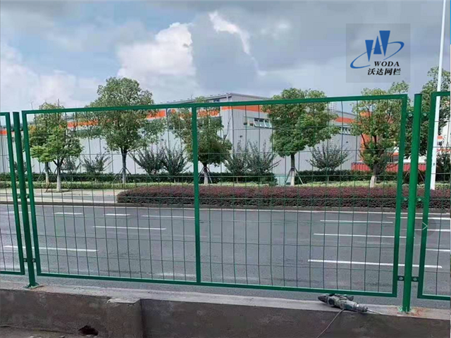 公路護欄網(wǎng)圖片6 公路護欄網(wǎng)圖片6