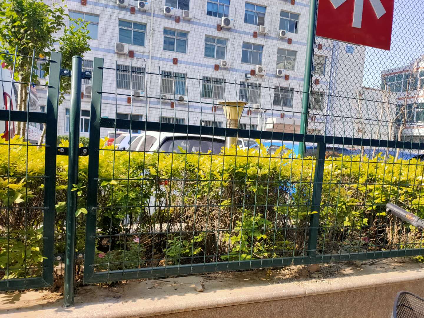 公路護欄網(wǎng)圖片8 公路護欄網(wǎng)圖片8