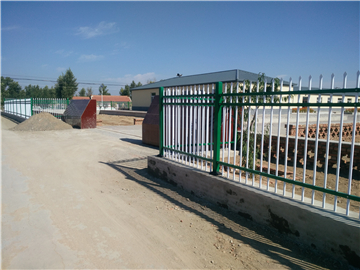 新鋼鐵藝護(hù)欄 (7) 新鋼鐵藝護(hù)欄 (7)