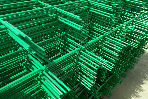 C型柱隔離柵圖片6 C型柱隔離柵圖片6