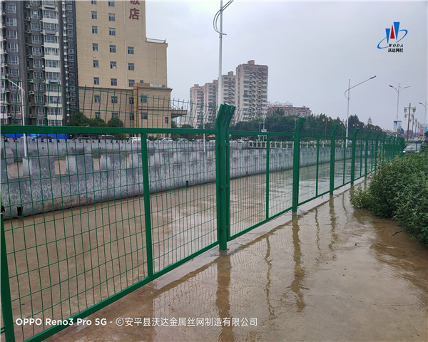 水庫隔離柵圖片5 水庫隔離柵圖片5