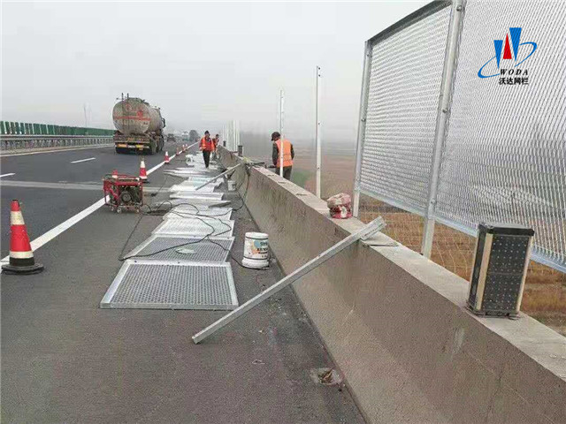 熱浸鋅防拋網(wǎng)圖片5 熱浸鋅防拋網(wǎng)圖片5